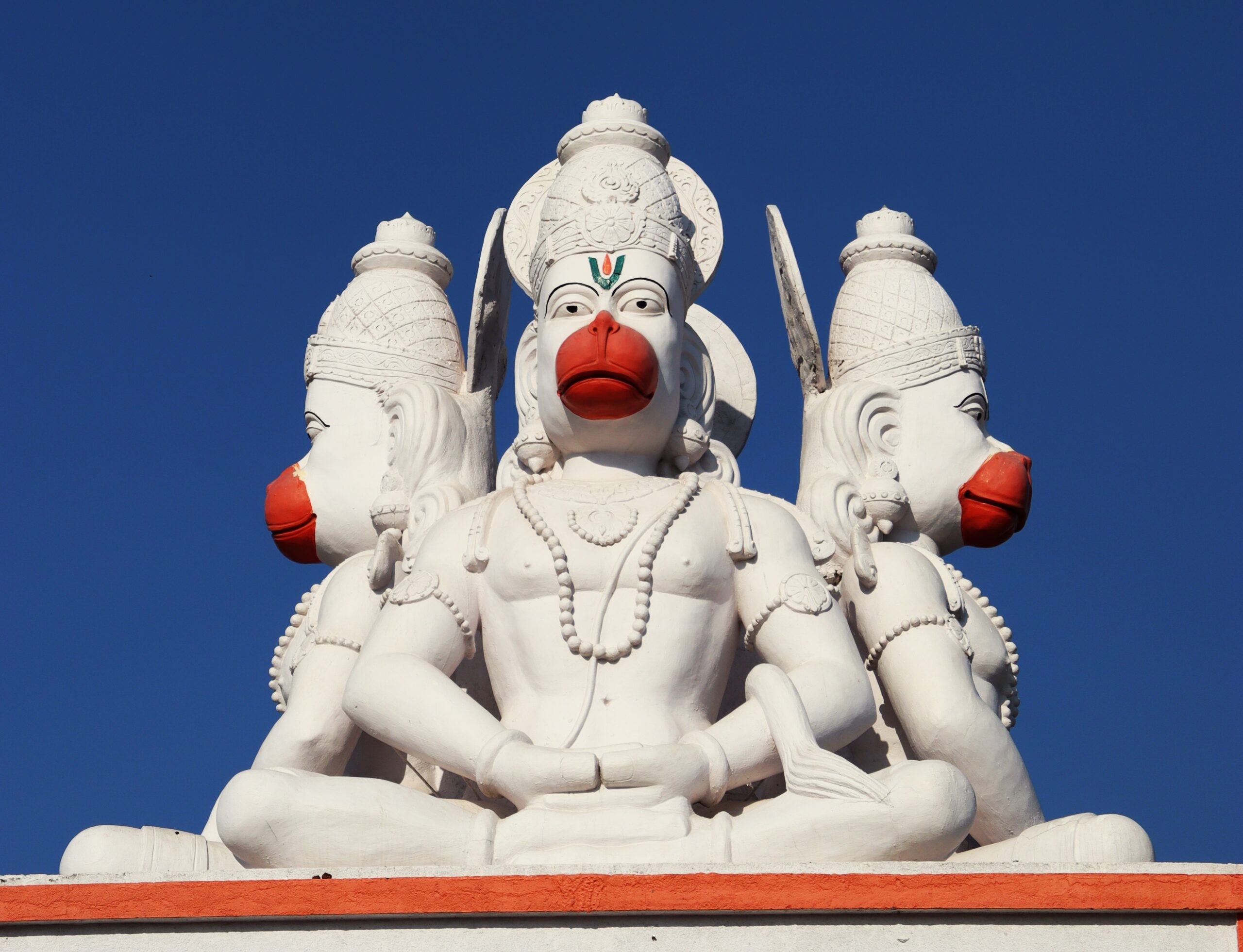 Koheda Gutta Hanuman Statue
roadtripsofindia.com