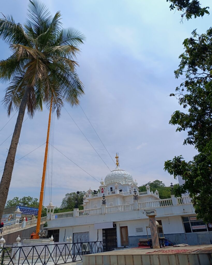 Gurdwara Sri Nanak Jhira Sahib, Bidar , Karnataka.
roadtripsofindia.com
