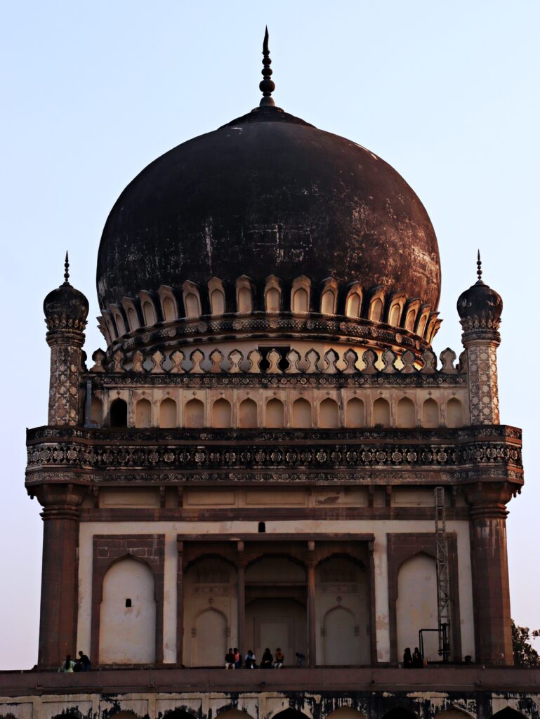 Qutb Shahi Tombs
roadtripsofindia.com