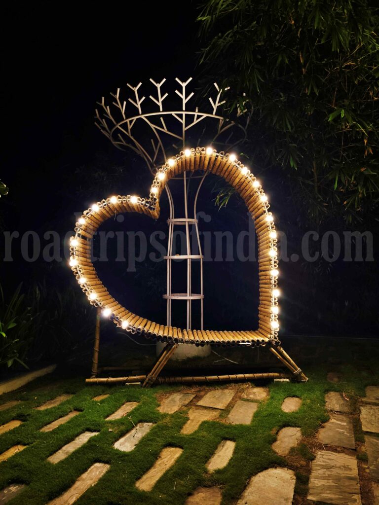 v hotels and resorts
roadtripsofindia.com