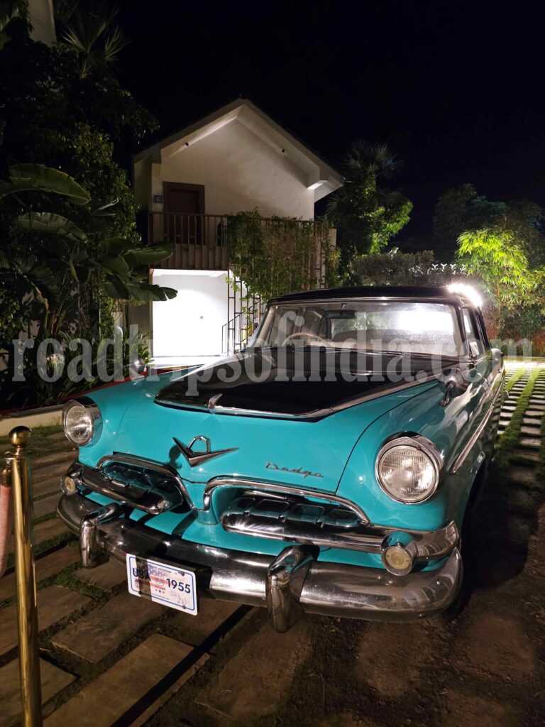 Dodge car at v hotels and resorts
roadtripsofindia.com