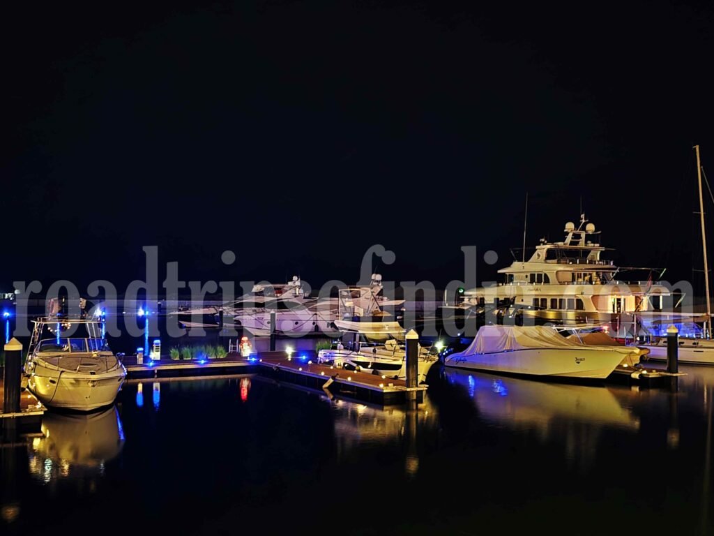 Al Mouj Marina
roadtripsofindia.com