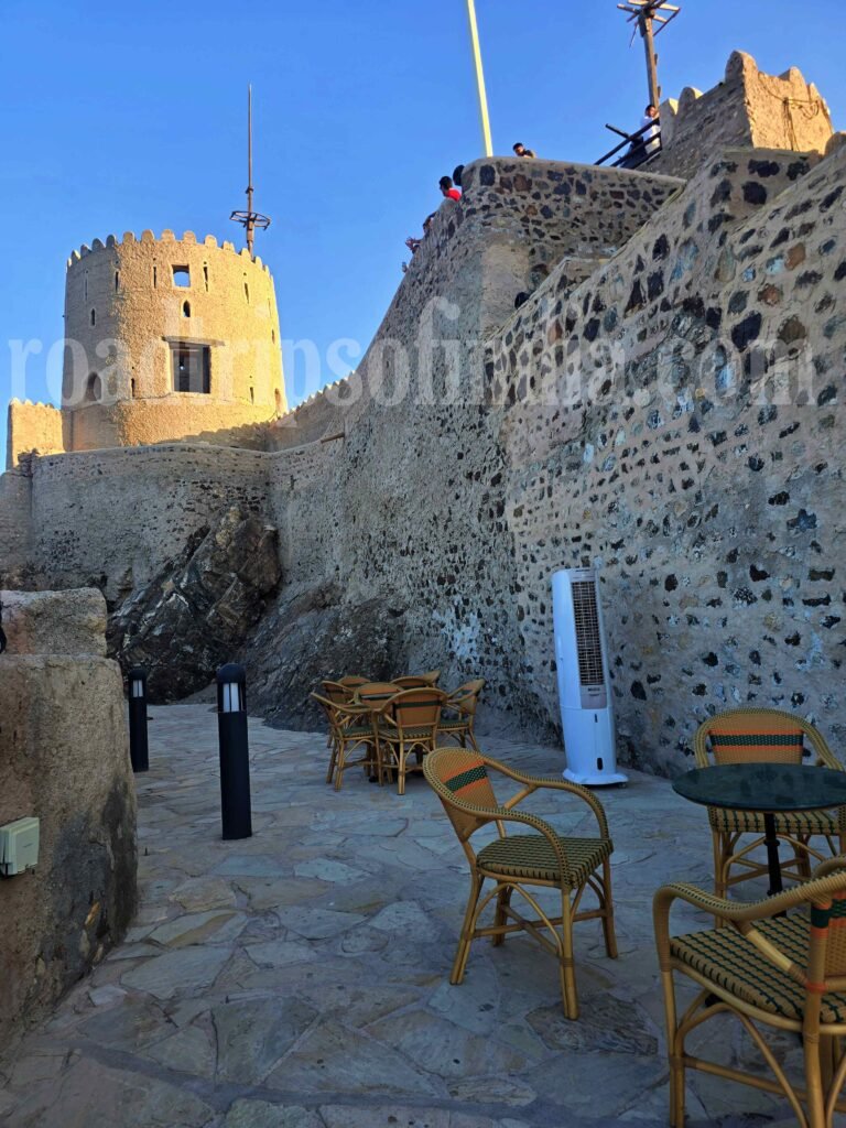 Muttrah Fort
things to do in muscat
roadtripsofindia.com