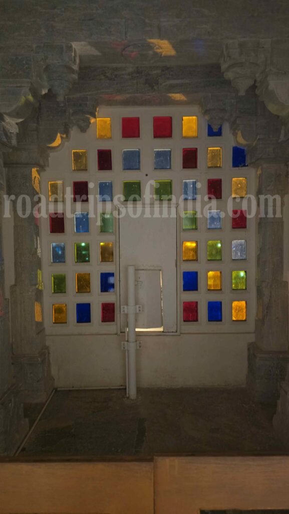 City Palace Udaipur, roadtripsofindia.com