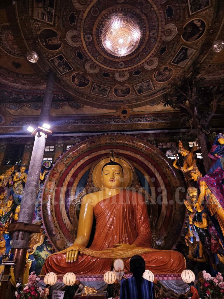 roadtripsofindia.com
Gangaramaya Temple
