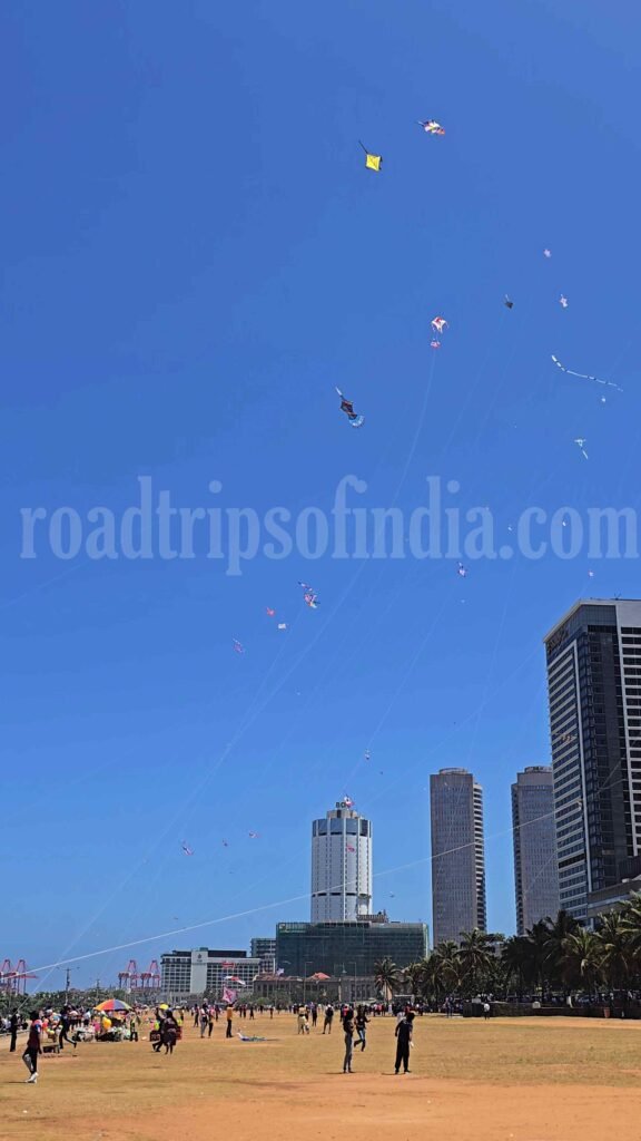 Galle Face Green
roadtripsofindia.com