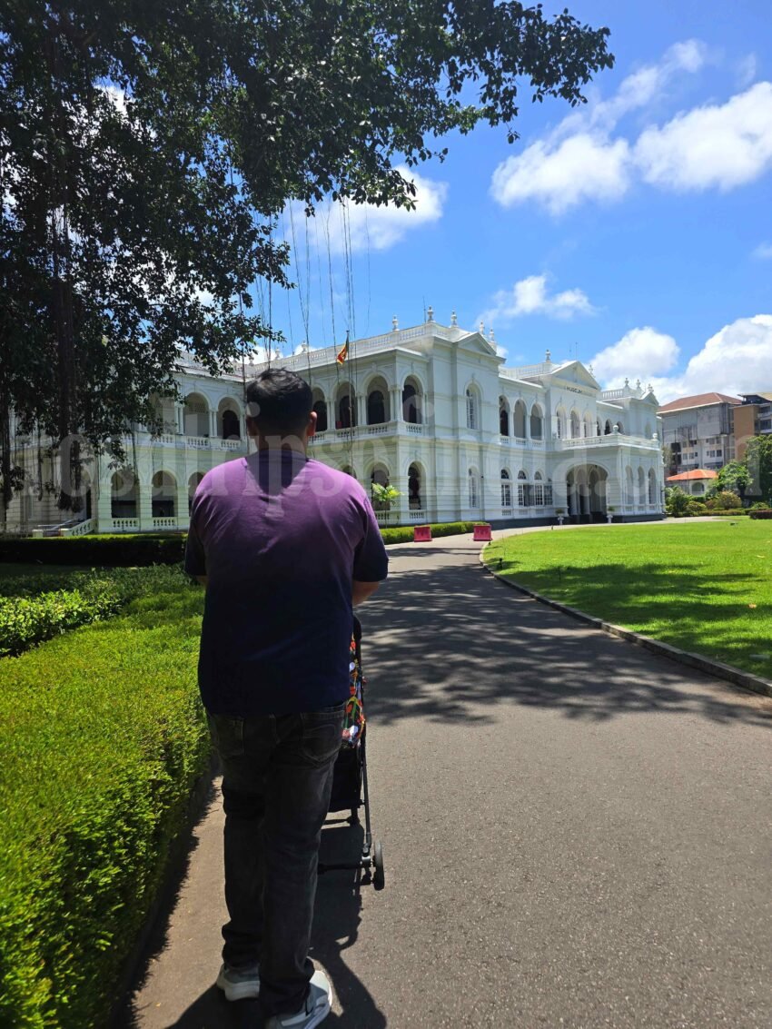 Colombo National Museum roadtripsofindia.com