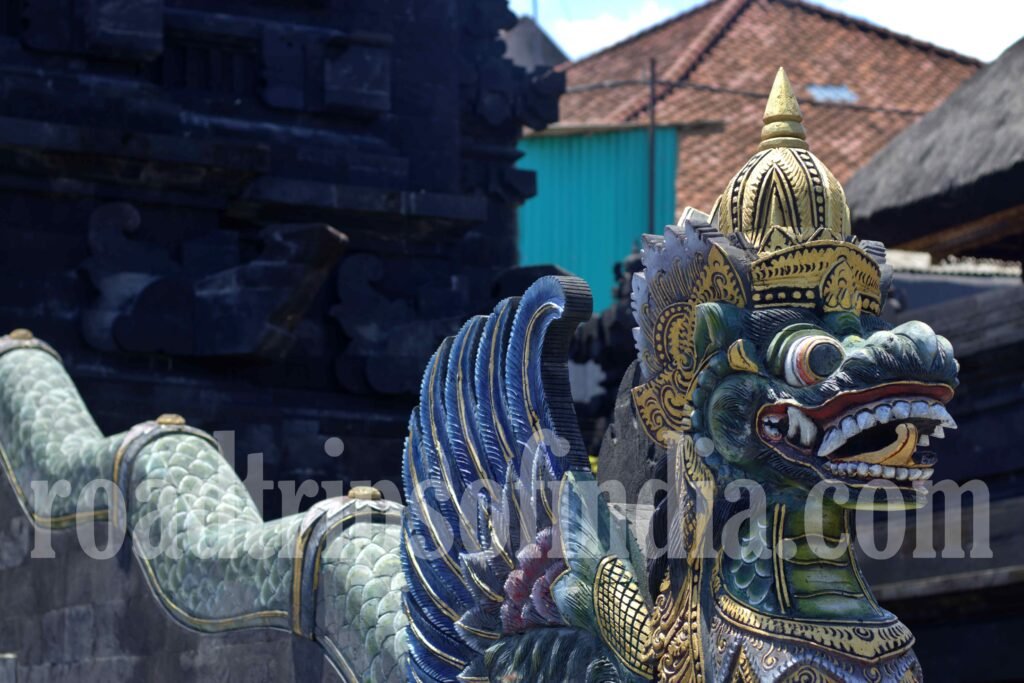 Tanah Lot Temple, roadtripsofindia.com