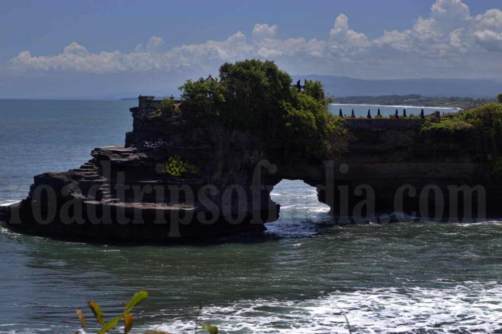 Tanah Lot Temple, roadtripsofindia.com