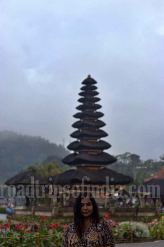 ulun danu beratan temple, roadtripsofindia.com