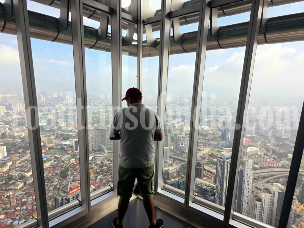 Petronas Twin Towers, roadtripsofindia.com