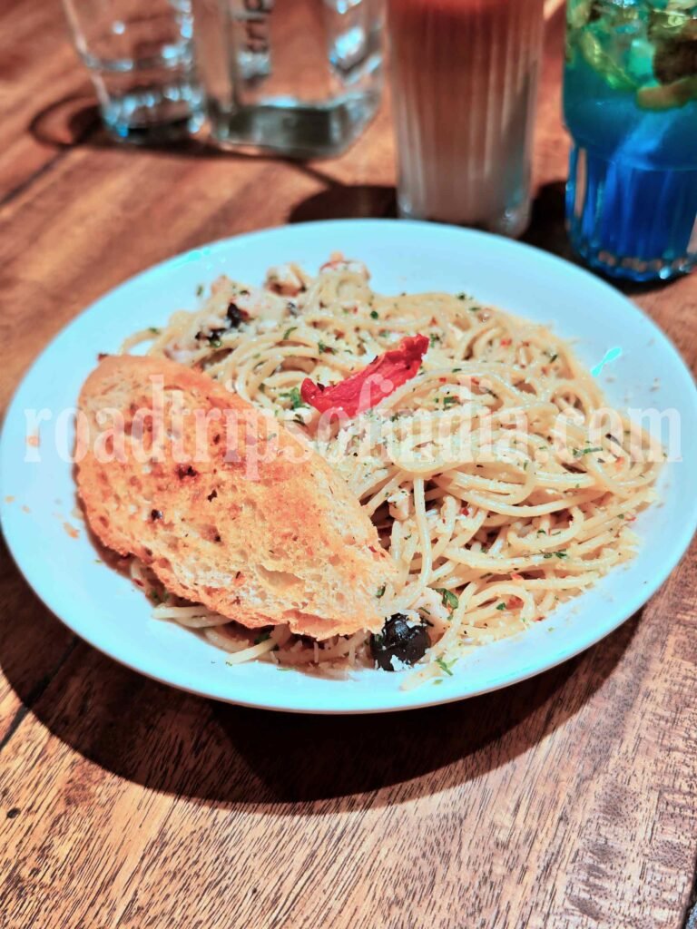 cafe trip is life varkala kerala
